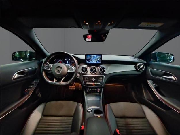 MERCEDES-BENZ GLA 180 AMG Pack Night  