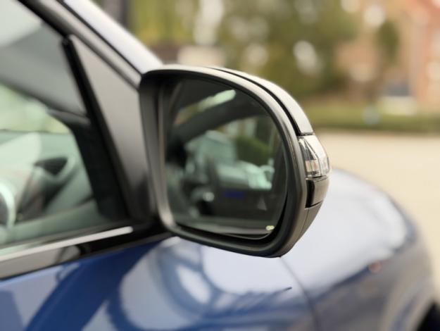 MERCEDES-BENZ EQA EQA 300 4MATIC