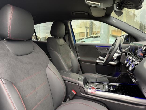 MERCEDES-BENZ EQA EQA 300 4MATIC