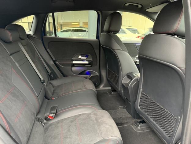 MERCEDES-BENZ EQA EQA 300 4MATIC