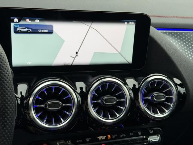 MERCEDES-BENZ EQA EQA 300 4MATIC