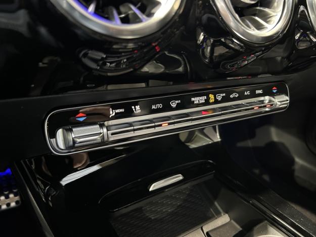 MERCEDES-BENZ CLA 180 Coupé  Star Edition