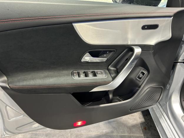 MERCEDES-BENZ CLA 180 Coupé  Star Edition