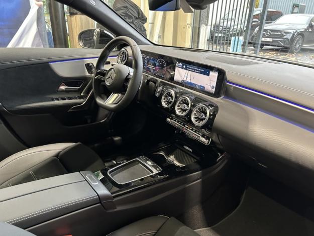 MERCEDES-BENZ CLA 180 CLA 180 Shooting Brake Star Edition  Shooting Brake Star Edition