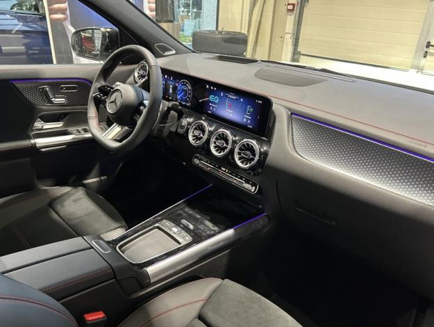 MERCEDES-BENZ EQA 250 +  Business Star Edition