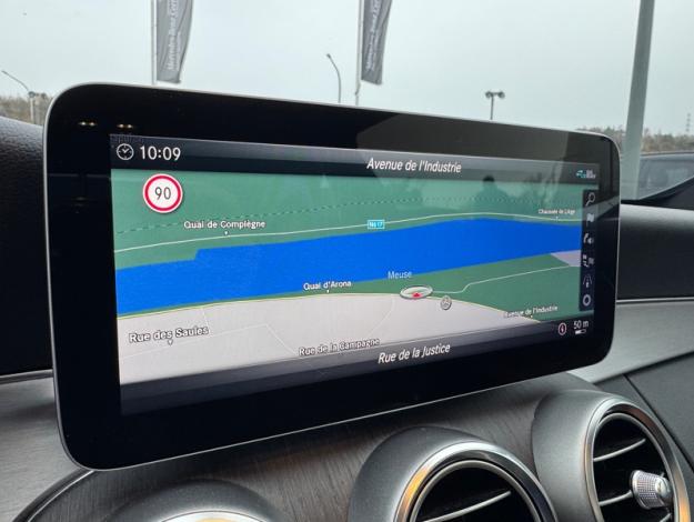 MERCEDES-BENZ C-Klasse C 200 Coupé 4MATIC AMG Line