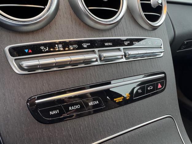 MERCEDES-BENZ C-Klasse C 200 Coupé 4MATIC AMG Line