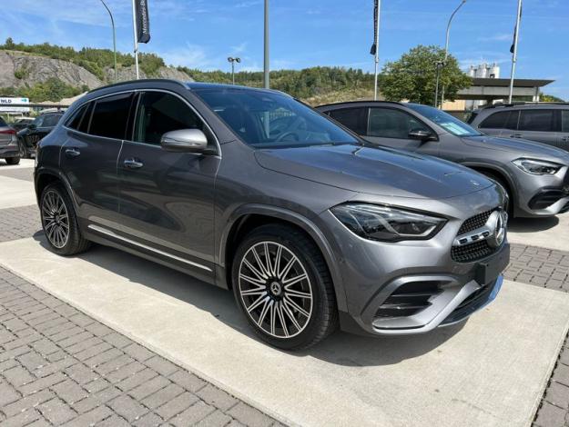 MERCEDES-BENZ GLA 180 Star Edition  - SAGA Huy (+32 85 23 69 00) 