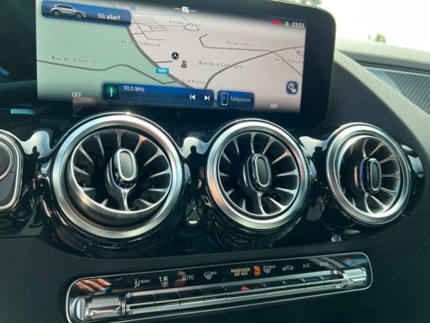 MERCEDES-BENZ GLA 180 Star Edition  - SAGA Huy (+32 85 23 69 00) 