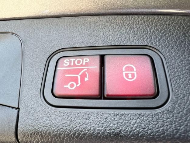 MERCEDES-BENZ GLA 180 Star Edition  - SAGA Huy (+32 85 23 69 00) 