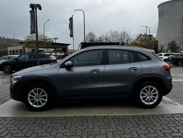 MERCEDES-BENZ GLA 180 d Business Solution   