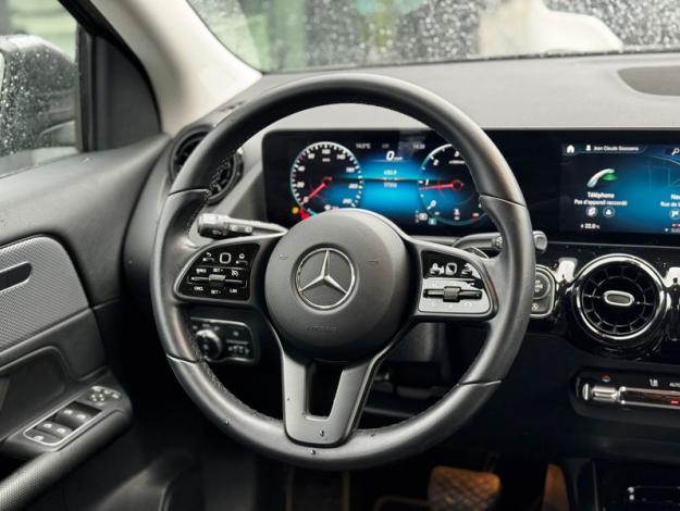 MERCEDES-BENZ GLA 180 d Business Solution   