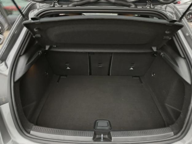 MERCEDES-BENZ A 180 d AMG Line - SAGA Huy (+32 85 23 69 00) 