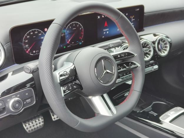 MERCEDES-BENZ A 180 Star Edition - SAGA Huy (+32 85 23 69 00) 