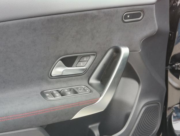 MERCEDES-BENZ A 180 Star Edition - SAGA Huy (+32 85 23 69 00) 