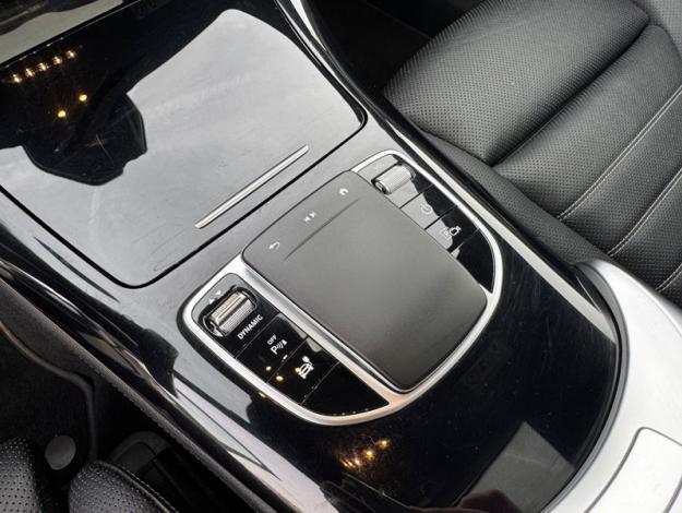 MERCEDES-BENZ EQC 400 AMG Line 4MATIC - 5 ANS GARANTIE  