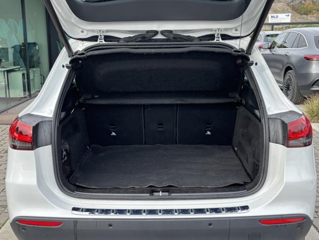 MERCEDES-BENZ GLA 180 d Luxury Line  