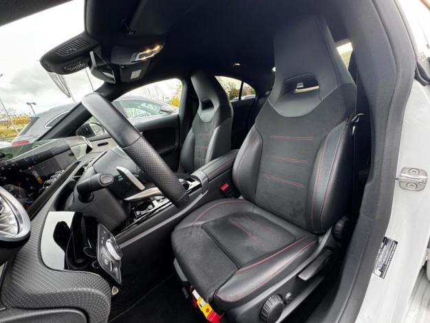 MERCEDES-BENZ CLA 200 d AMG Line    