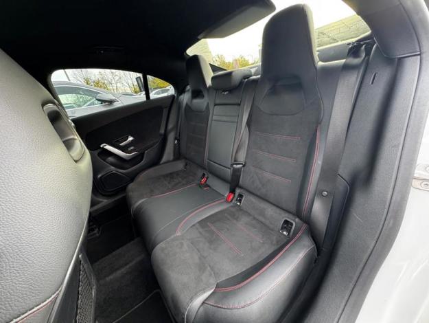 MERCEDES-BENZ CLA 200 d AMG Line    