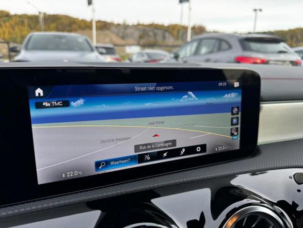 MERCEDES-BENZ CLA 200 d AMG Line    