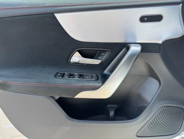 MERCEDES-BENZ CLA-Klasse CLA 180 d Shooting Brake