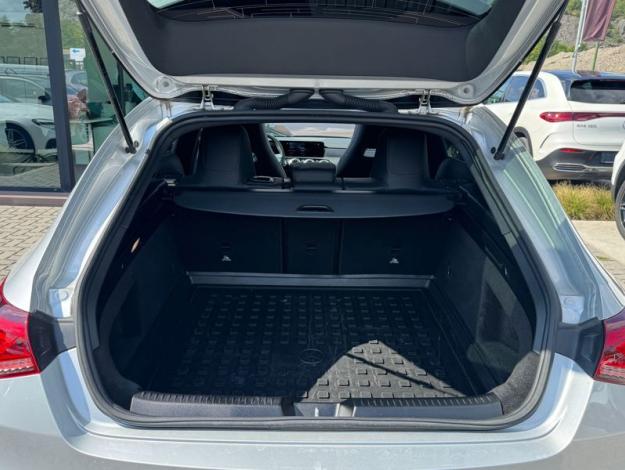 MERCEDES-BENZ CLA-Klasse CLA 180 d Shooting Brake