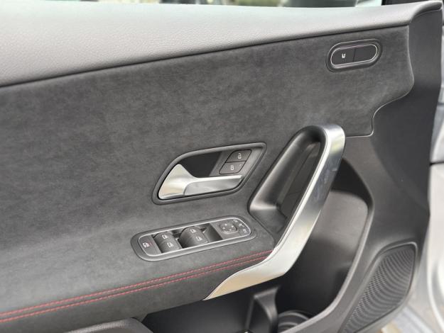 MERCEDES-BENZ A 180 Star Edition  