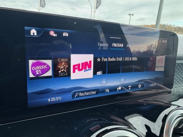 MERCEDES-BENZ GLB 180 d Luxury Line 7 Places   