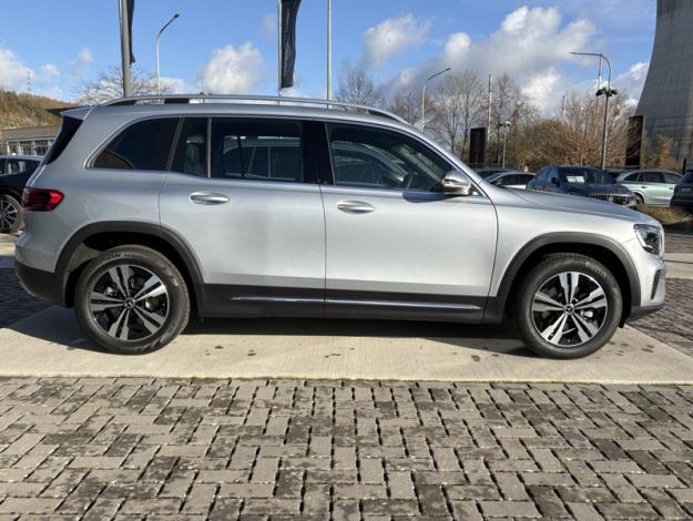 MERCEDES-BENZ GLB 180 Cyber Edition  Cyber Edition