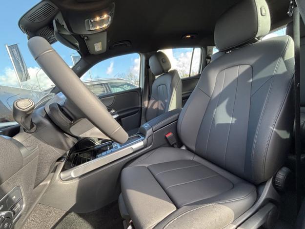 MERCEDES-BENZ GLB 180 Cyber Edition  Cyber Edition