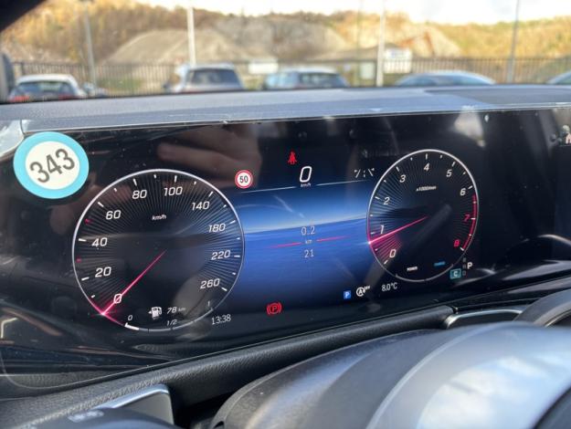 MERCEDES-BENZ GLB 180 Cyber Edition  Cyber Edition