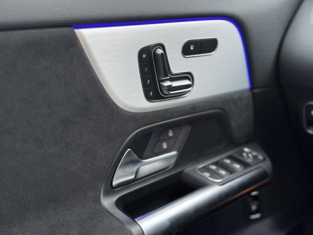 MERCEDES-BENZ GLA-Klasse GLA 180 d Off-Roader