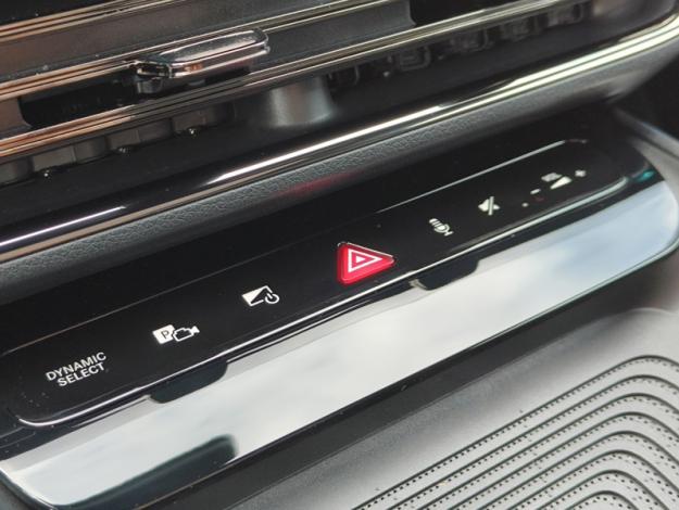 MERCEDES-BENZ CLA 250 + Sport Edition avec technologie EQ  