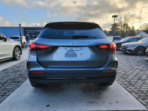 MERCEDES-BENZ GLA 180 star edition  