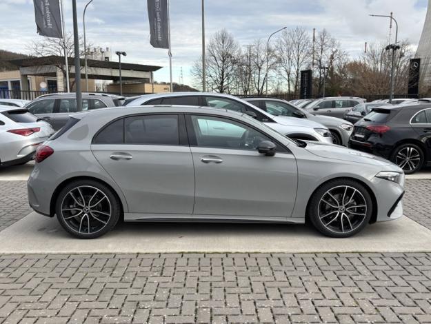 MERCEDES-BENZ A 180 Star Edition - Saga Huy  