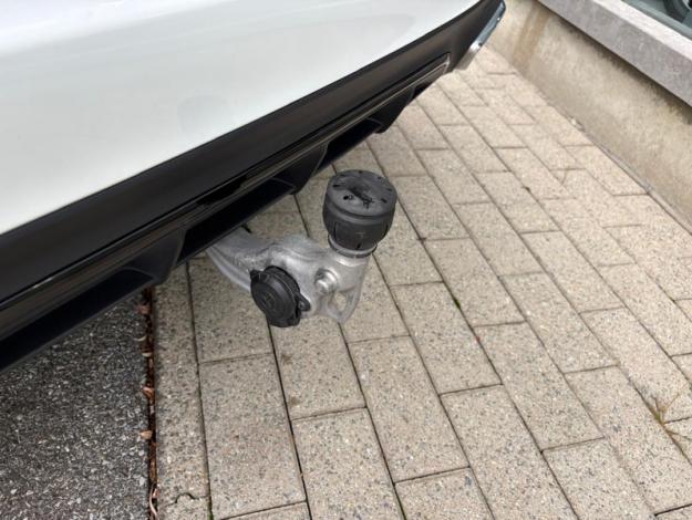 MERCEDES-BENZ E 300 de 4M Break AMG HyperScreen Pano Attelage  