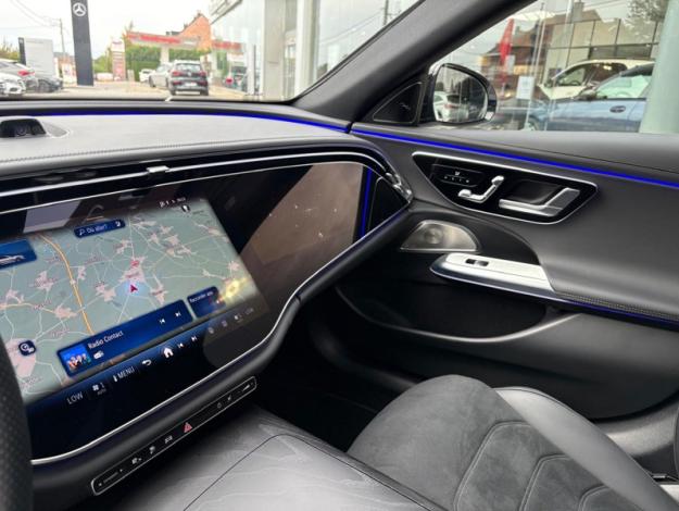 MERCEDES-BENZ E 300 de 4M Break AMG HyperScreen Pano Attelage  