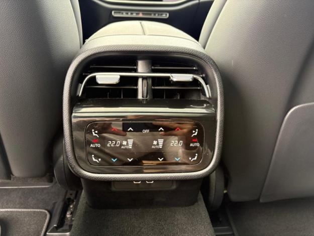 MERCEDES-BENZ E 300 de 4M Break AMG HyperScreen Pano Attelage  