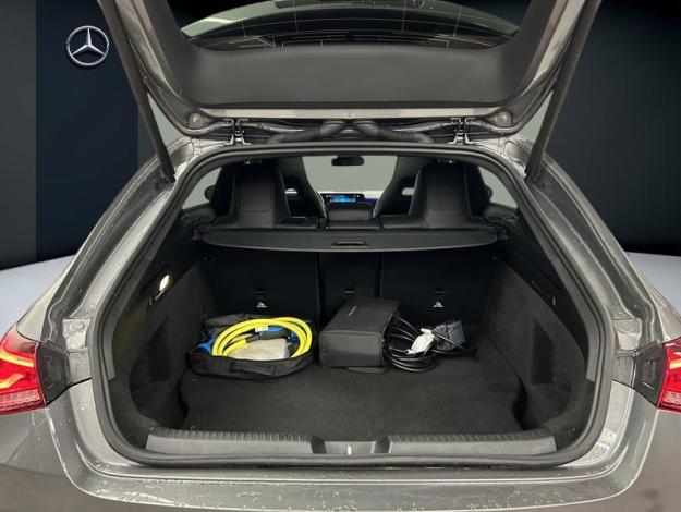 MERCEDES-BENZ CLA 250 e SB AMG Pack Night Pano MultiBeam  