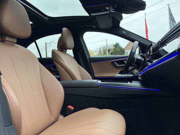 MERCEDES-BENZ E 300 de Berline AMG HyperScreen Pano  