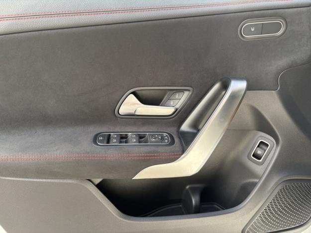 MERCEDES-BENZ CLA 180 Coupé AMG Pack Night Pano  