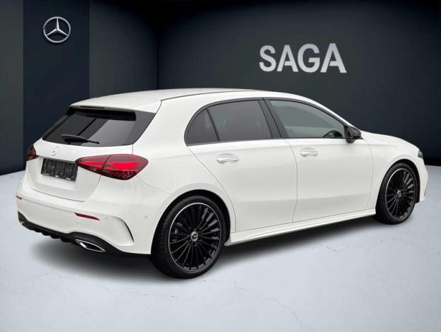 MERCEDES-BENZ A 180 AMG Pack Night Facelift   