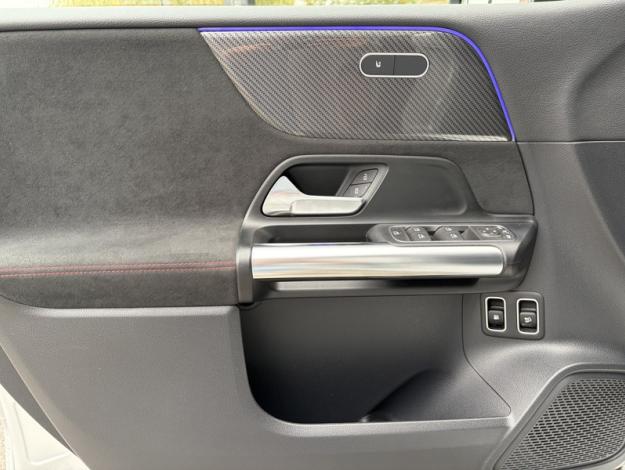 MERCEDES-BENZ B 250 e AMG Pack Night  