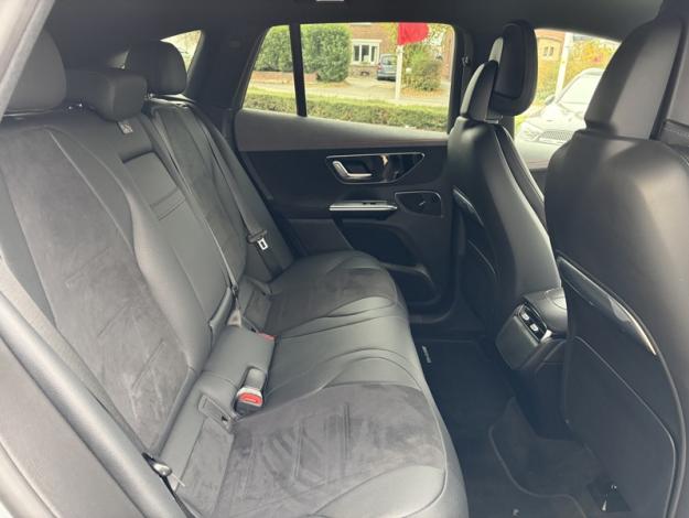 MERCEDES-BENZ EQE SUV 350+ AMG Line DISTRONIC PLUS  