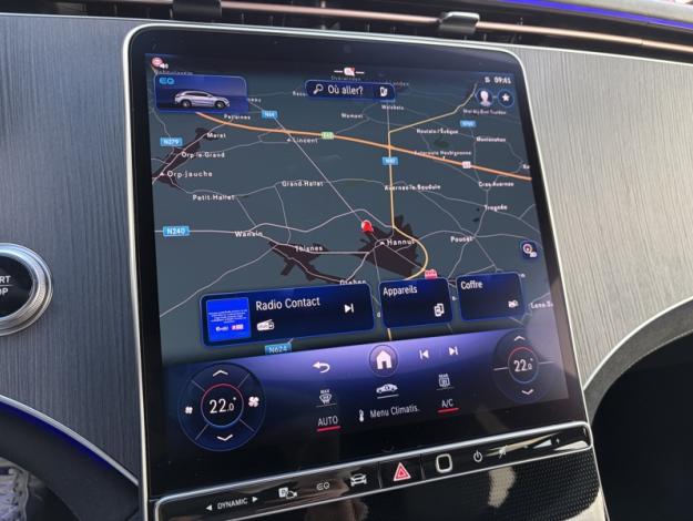 MERCEDES-BENZ EQE SUV 350+ AMG Line DISTRONIC PLUS  