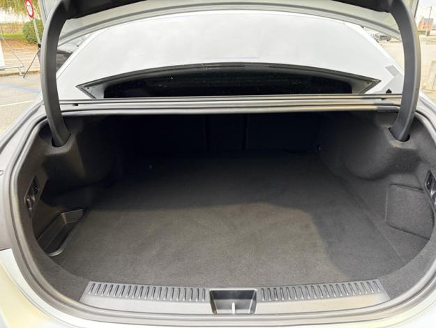 MERCEDES-BENZ E 300 e Berline AMG HyperScreen Pano  