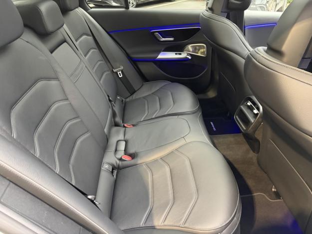 MERCEDES-BENZ E 300 e Berline AMG HyperScreen Pano  