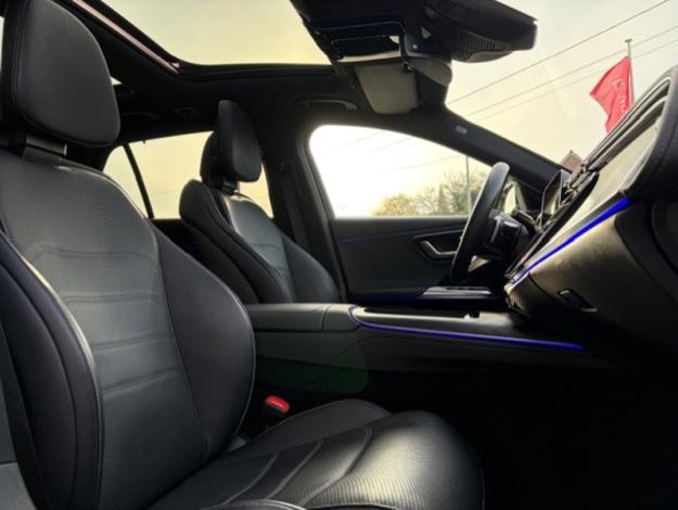 MERCEDES-BENZ E 300 e Break AMG Pack Night Pano  