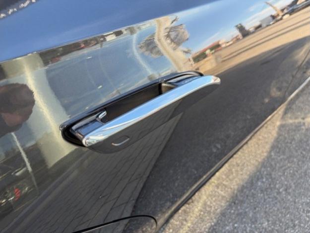 MERCEDES-BENZ E 300 de Break AMG  Pano Attelage  