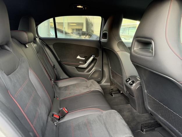 MERCEDES-BENZ A 180 d AMG Line   